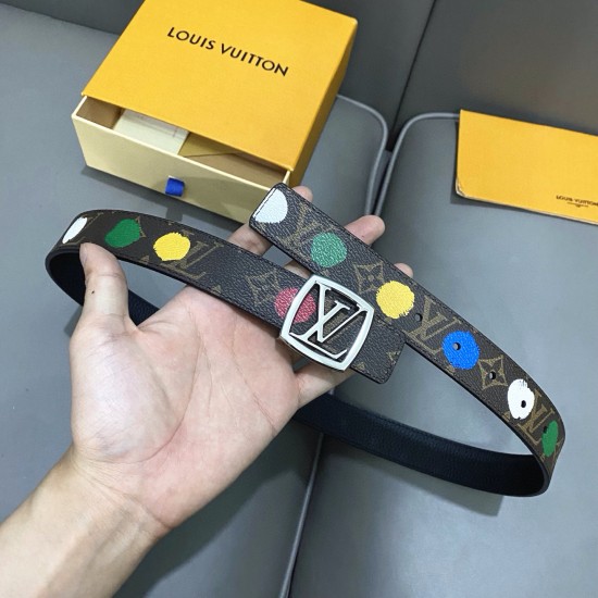 L0UIS VUITT0N 今季新品 驢家女士原單腰帶 寬度30毫米 定制經典帆布面料搭配小荔枝紋小牛皮底 全新開模新款五金 可雙面佩戴 多色可選。百搭款。a12470