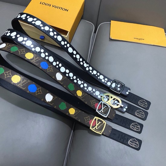 L0UIS VUITT0N 今季新品 驢家女士原單腰帶 寬度30毫米 定制經典帆布面料搭配小荔枝紋小牛皮底 全新開模新款五金 可雙面佩戴 多色可選。百搭款 a12470