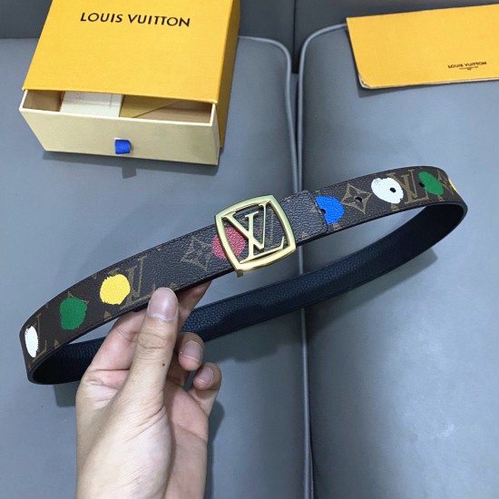 L0UIS VUITT0N 今季新品 驢家女士原單腰帶 寬度30毫米 定制經典帆布面料搭配小荔枝紋小牛皮底 全新開模新款五金 可雙面佩戴 多色可選。百搭款。a12470