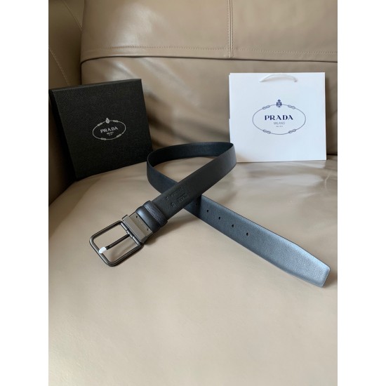 j22600 PRADA (普拉达)专柜同款 男士休闲双面用腰带 宽3.4cm 采用Saffiano头层小牛皮底部光滑牛皮 抛光钢质带扣采用简约外形设计,其上以Prada徽标装饰,勾勒精致细节 j22600 PRADA (普拉达)专柜同款 男士休闲双面用腰带 宽3.4cm 采用Saffiano头层小牛皮底部光滑牛皮 抛光钢质带扣采用简约外形设计,其上以Prada徽标装饰,勾勒精致细节