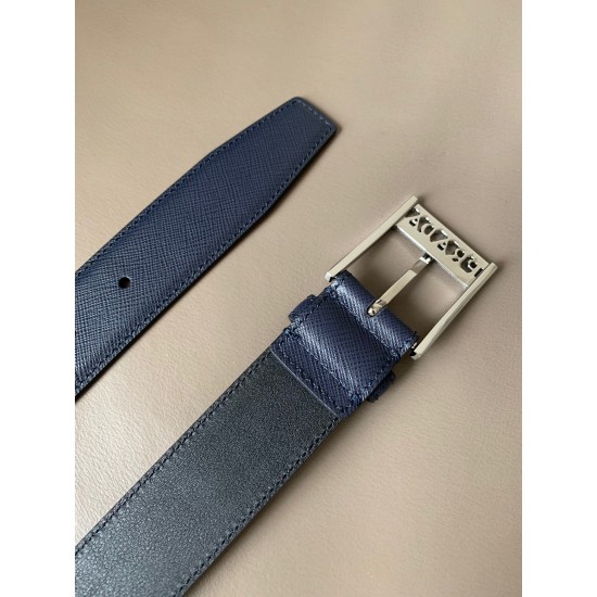 j22600 专柜新款 男士商务休闲腰带 宽3.5cm Saffiano牛皮底部光滑牛皮 五金抛光钢质带扣采用简约外形镂空字母设计,其上以徽标装饰,勾勒精致细节 j22600 专柜新款 男士商务休闲腰带 宽3.5cm Saffiano牛皮底部光滑牛皮 五金抛光钢质带扣采用简约外形镂空字母设计,其上以徽标装饰,勾勒精致细节