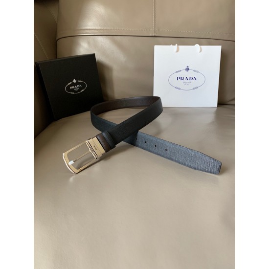 j22600 专柜新款 男士双面用腰带 宽3.4cm 带身采用双面Saffiano牛皮 搭配简约旋转亮面针扣,承载着品牌象征性的图案,释放优雅与现代气息。 j22600 专柜新款 男士双面用腰带 宽3.4cm 带身采用双面Saffiano牛皮 搭配简约旋转亮面针扣,承载着品牌象征性的图案,释放优雅与现代气息。