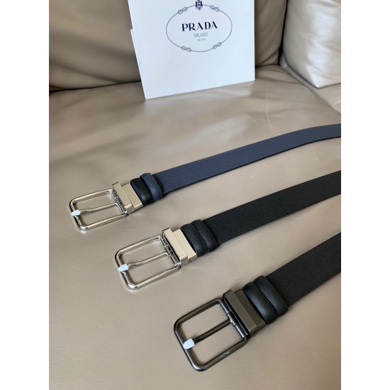 j22600 PRADA (普拉达)专柜同款 男士休闲双面用腰带 宽3.4cm 采用Saffiano头层小牛皮底部光滑牛皮 抛光钢质带扣采用简约外形设计,其上以Prada徽标装饰,勾勒精致细节 j22600 PRADA (普拉达)专柜同款 男士休闲双面用腰带 宽3.4cm 采用Saffiano头层小牛皮底部光滑牛皮 抛光钢质带扣采用简约外形设计,其上以Prada徽标装饰,勾勒精致细节