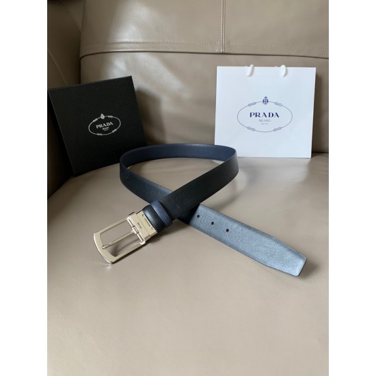 j22620 PRADA(普拉达) 专柜新款 男士双面用腰带 宽3.4cm 带身采用一面Saffiano牛皮 一面光滑牛皮 内搭配简约旋转亮面针扣,承载着品牌象征性的图案,释放优雅与现代气息。 j22620 PRADA(普拉达) 专柜新款 男士双面用腰带 宽3.4cm 带身采用一面Saffiano牛皮 一面光滑牛皮 内搭配简约旋转亮面针扣,承载着品牌象征性的图案,释放优雅与现代气息。