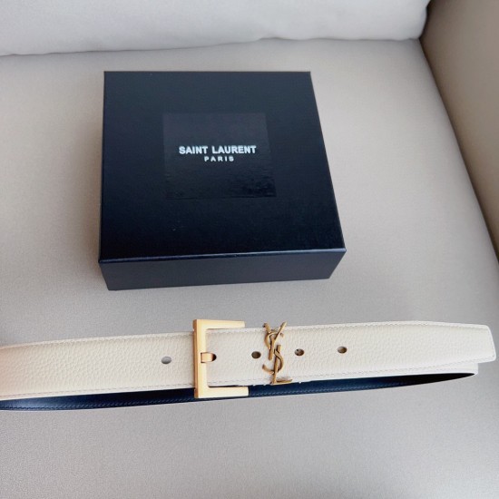s12490 SalnT.LAuRENT.PARIS.框架扣腰带. 镌刻圣罗兰 PARIS标志。 复古铜金色金属配件 可调节搭扣开合设计,简单百搭!3.0mm精品。 s12490 SalnT.LAuRENT.PARIS.框架扣腰带. 镌刻圣罗兰 PARIS标志。 复古铜金色金属配件 可调节搭扣开合设计,简单百搭!3.0mm精品。