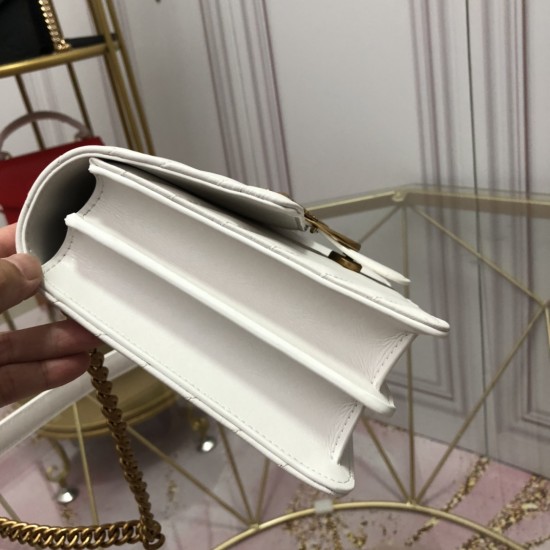 Pinko Bags Top Quality
27*17*8cm Pinko Bags Top Quality
27*17*8cm