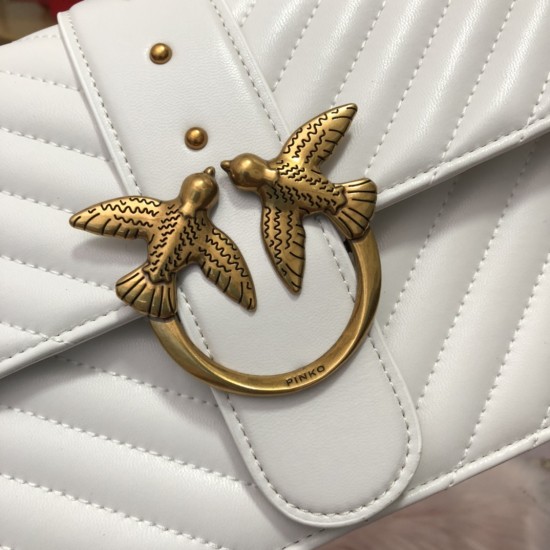 Pinko Bags Top Quality
27*17*8cm Pinko Bags Top Quality
27*17*8cm