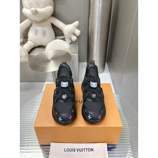 LV Shoes Top Quality
women 35-40
LV Shoes Top Quality
women 35-40