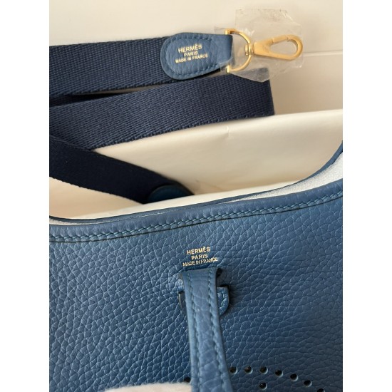 Hermes Bags Top Quality Evelyne 17cm
Hermes Bags Top Quality Evelyne 17cm