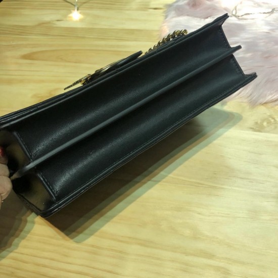Pinko Bags Top Quality
27*17*8cm Pinko Bags Top Quality
27*17*8cm