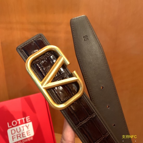 Valentino Belts
Top Quality Valentino Belts
Top Quality