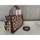 Valentino Bags Top Quality
35/25/17cm Valentino Bags Top Quality
35/25/17cm