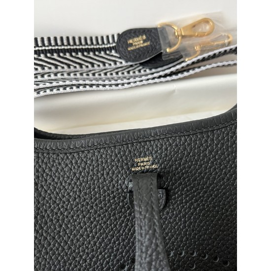 Hermes Bags Top Quality Evelyne 17cm
Hermes Bags Top Quality Evelyne 17cm
