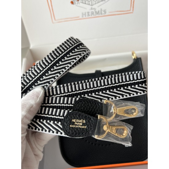 Hermes Bags Top Quality Evelyne 17cm
Hermes Bags Top Quality Evelyne 17cm