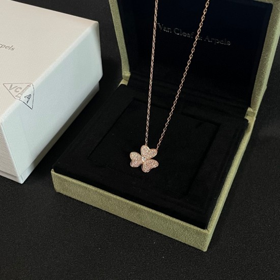Van Cleef Jewelry Necklace Van Cleef Jewelry Necklace