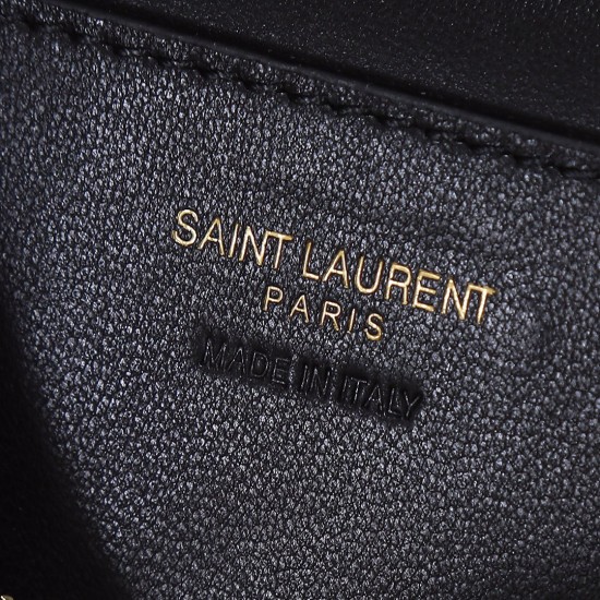 YSL Bags Top Quality
18×11×6.5 cm YSL Bags Top Quality
18×11×6.5 cm