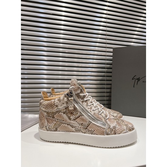 CL Shoes Casual shoes
Top Quality CL Shoes Casual shoes
Top Quality