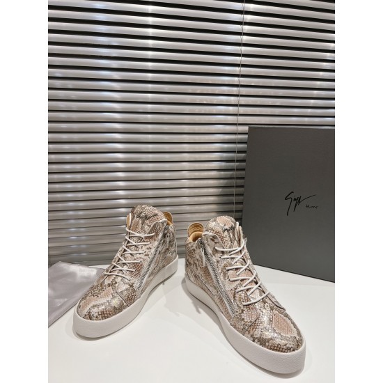 CL Shoes Casual shoes
Top Quality CL Shoes Casual shoes
Top Quality