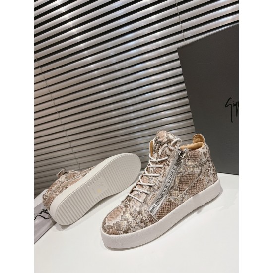 CL Shoes Casual shoes
Top Quality CL Shoes Casual shoes
Top Quality