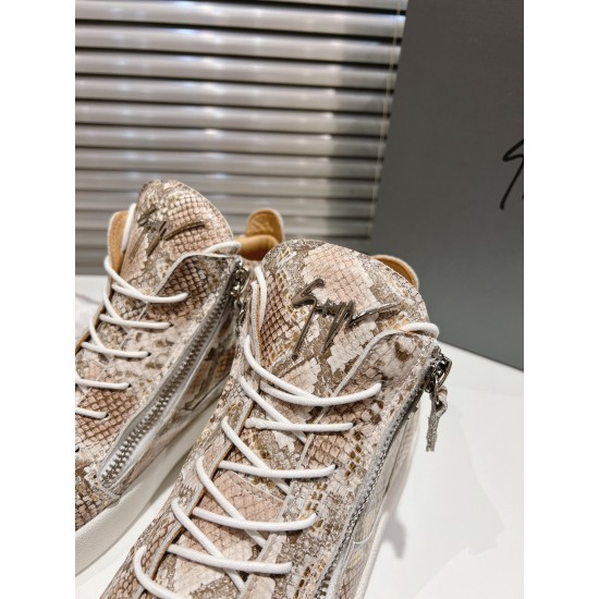 CL Shoes Casual shoes
Top Quality CL Shoes Casual shoes
Top Quality