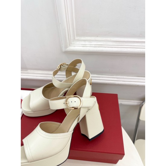 Valentino Shoes Top Quality Valentino Shoes Top Quality