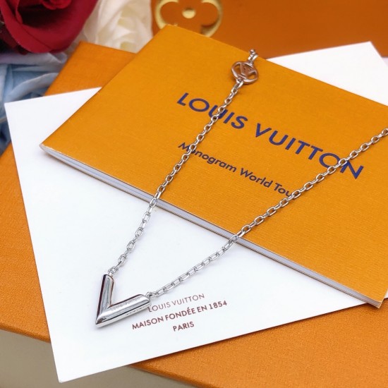 LV Jewelry Necklace LV Jewelry Necklace