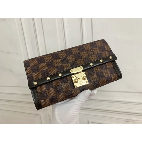 LV Bags High Quality Flip Wallet
LV Bags High Quality Flip Wallet