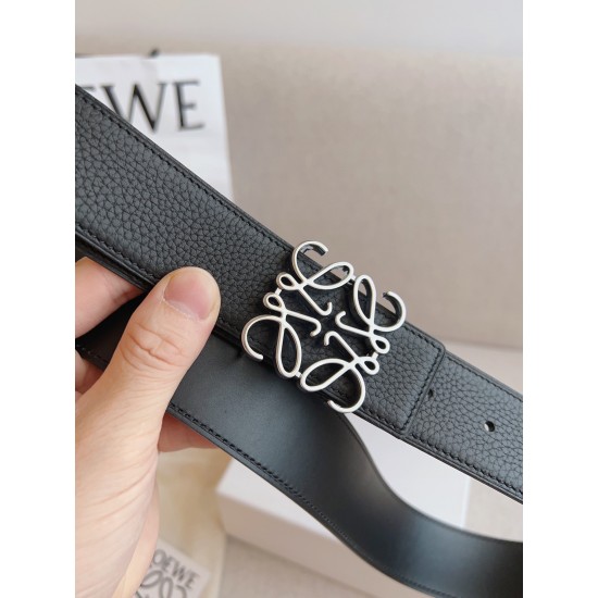 Loewe Belts
Top Quality Loewe Belts
Top Quality