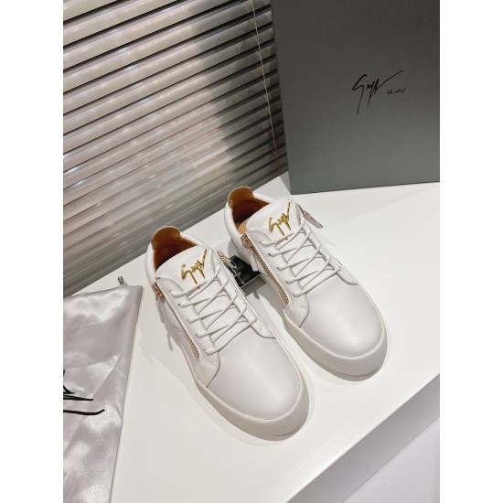 CL Shoes Casual shoes
Top Quality CL Shoes Casual shoes
Top Quality