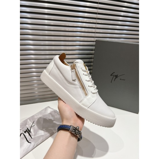 CL Shoes Casual shoes
Top Quality CL Shoes Casual shoes
Top Quality