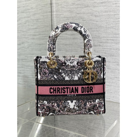 Dior Bags Top Quality
Five Grid Dior Bags Top Quality
Five Grid