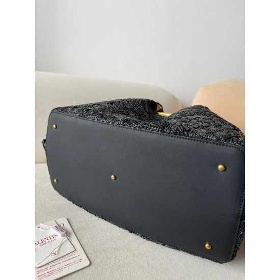 Valentino Bags Top Quality
35/25/17cm Valentino Bags Top Quality
35/25/17cm
