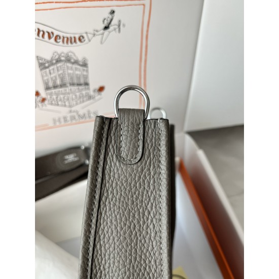 Hermes Bags Top Quality Evelyne 17cm
Hermes Bags Top Quality Evelyne 17cm
