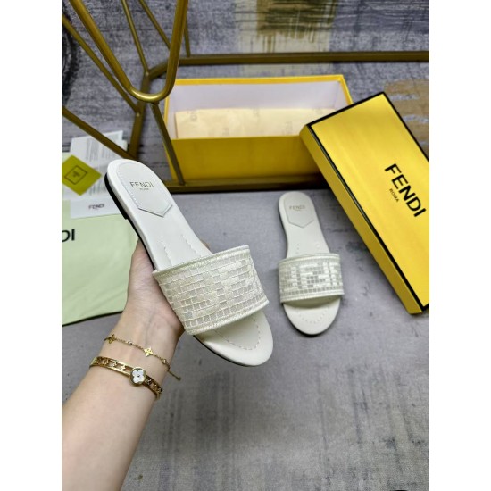 Fendi Shoes Top Quality
35-42 Fendi Shoes Top Quality
35-42