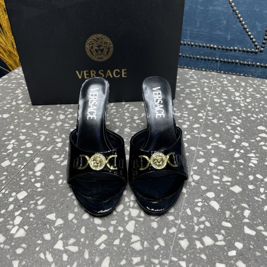 Versace Shoes Fashion shoes
Top Quality Versace Shoes Fashion shoes
Top Quality