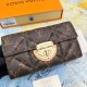 LV Bags High Quality Flip Wallet
LV Bags High Quality Flip Wallet