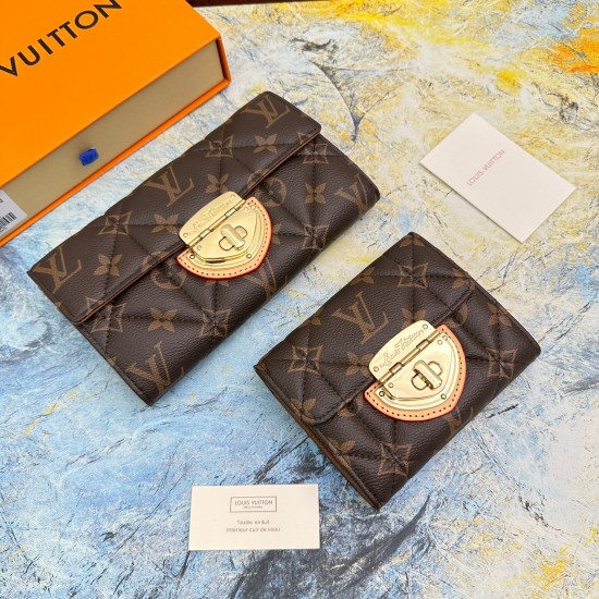 LV Bags High Quality Flip Wallet
LV Bags High Quality Flip Wallet