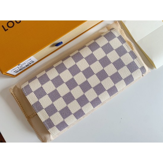 LV Bags High Quality Flip Wallet
LV Bags High Quality Flip Wallet