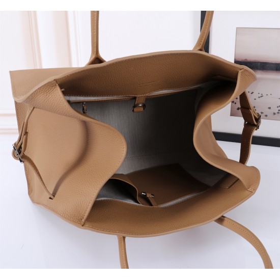 The Row Bags Top Quality
Small:26.20.18
Big:38.26.23 The Row Bags Top Quality
Small:26.20.18
Big:38.26.23