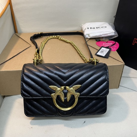 Pinko Bags Top Quality
27*17*8cm Pinko Bags Top Quality
27*17*8cm
