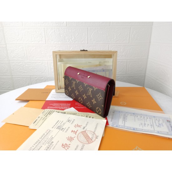 LV Bags High Quality Flip Wallet
LV Bags High Quality Flip Wallet