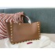 Valentino Bags Top Quality
35/25/17cm Valentino Bags Top Quality
35/25/17cm