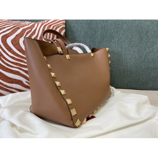 Valentino Bags Top Quality
35/25/17cm Valentino Bags Top Quality
35/25/17cm