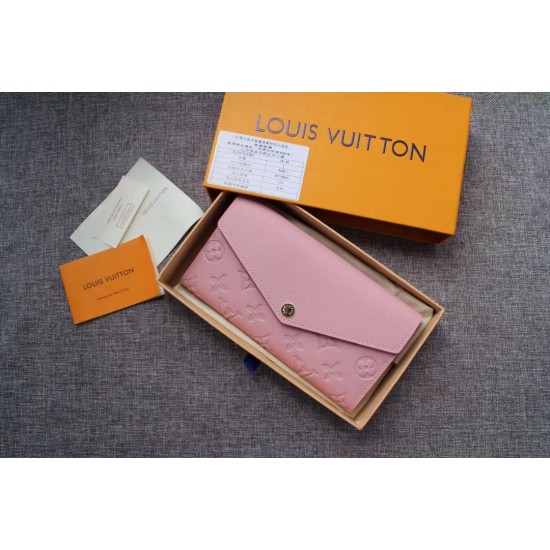 LV Bags High Quality Flip Wallet
LV Bags High Quality Flip Wallet