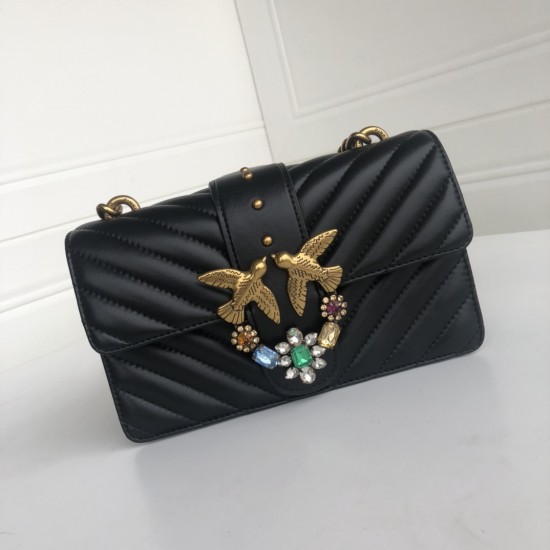 Pinko Bags Top Quality
21x13x6 Pinko Bags Top Quality
21x13x6