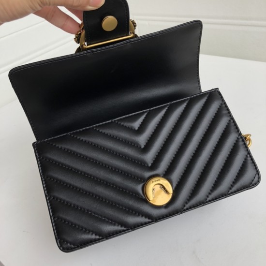 Pinko Bags Top Quality
21x13x6 Pinko Bags Top Quality
21x13x6