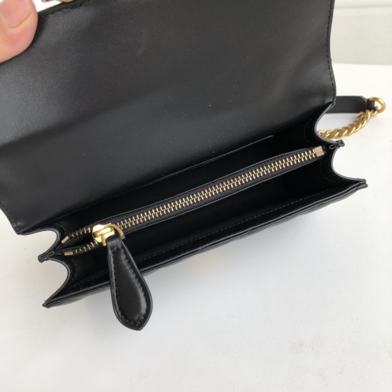 Pinko Bags Top Quality
21x13x6 Pinko Bags Top Quality
21x13x6