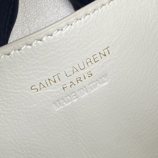 YSL Bags Top Quality
18×11×6.5 cm YSL Bags Top Quality
18×11×6.5 cm