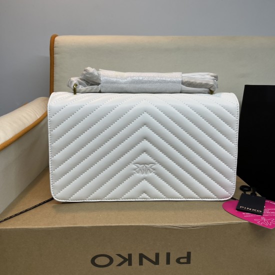 Pinko Bags Top Quality
21x13x6 Pinko Bags Top Quality
21x13x6