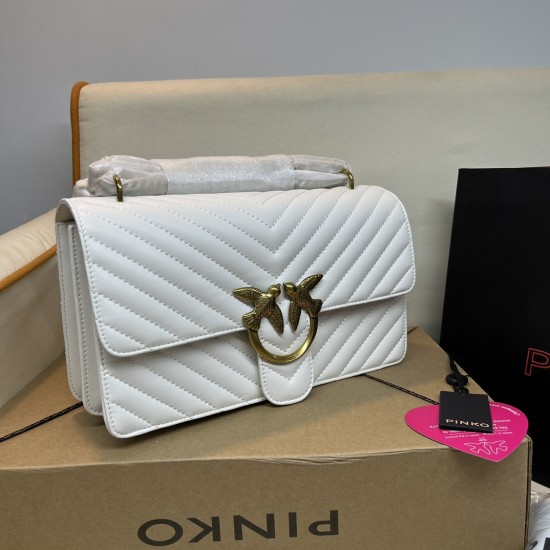 Pinko Bags Top Quality
21x13x6 Pinko Bags Top Quality
21x13x6